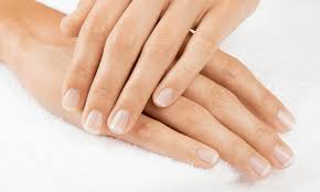 Las uñas dan la primera señal